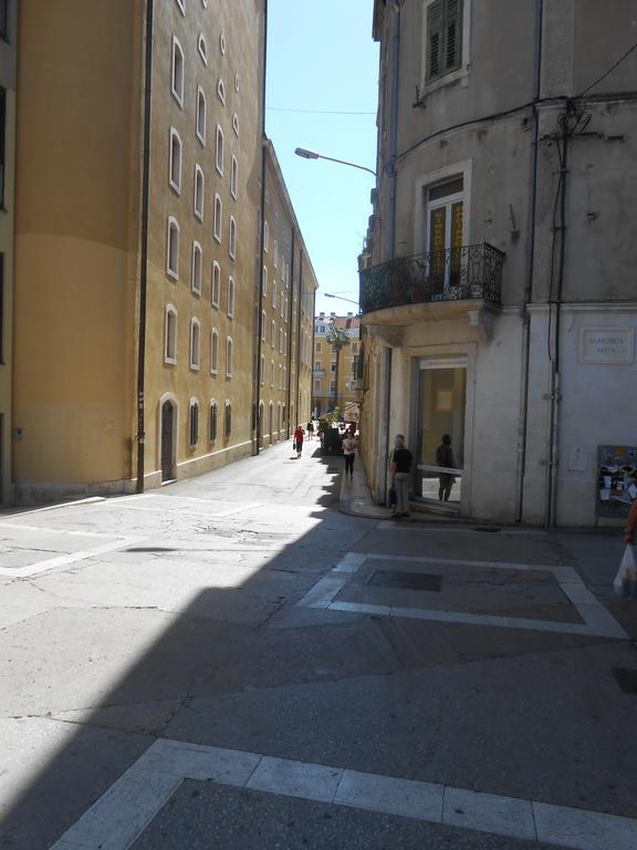 Lägenhet Downtown Nora Split